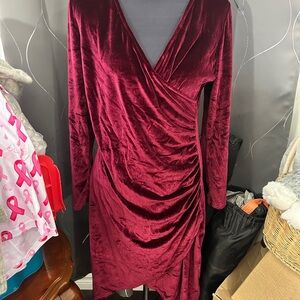 Elegant Velvet Dress in Rich Burgundy